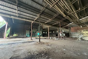 Warehouse Gudang with Office & Land Jitra Kedah For Rent Untuk Disewa