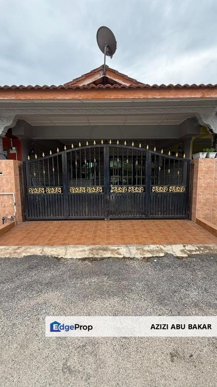 Teres setingkat kempadang perdana, Pahang, Kuantan