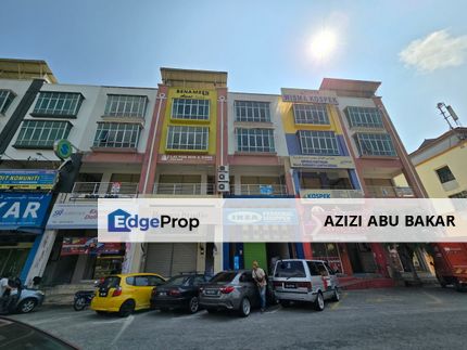 Kedai 2 tingkat bukit ubi tepi jalan, Pahang, Kuantan