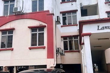 Subang Perdana Goodyear Court 10