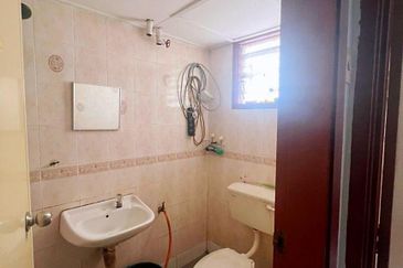 Subang Perdana Goodyear Court 10