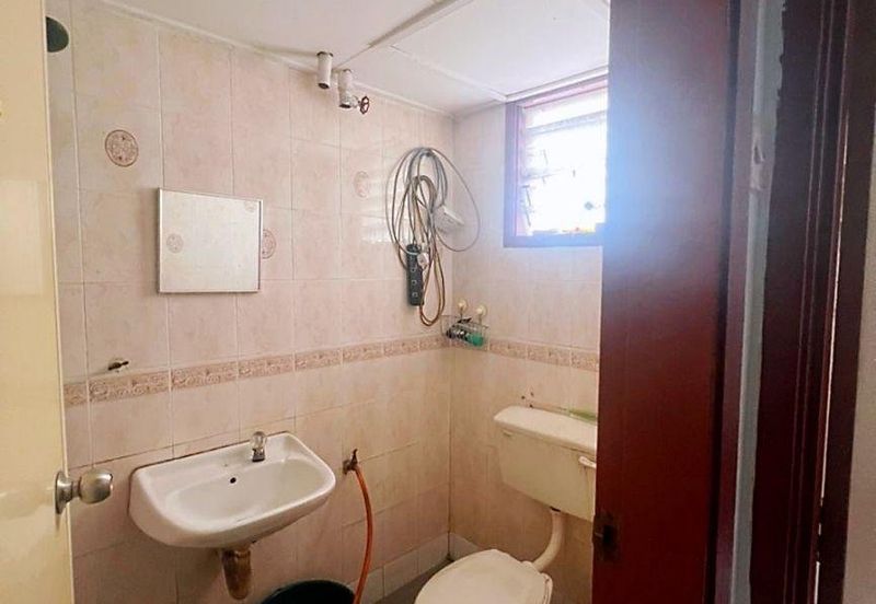 Subang Perdana Goodyear Court 10