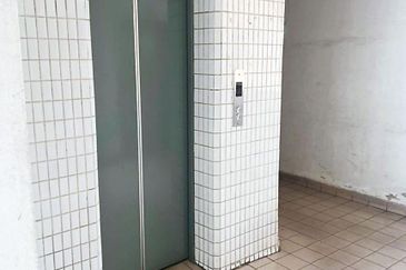 Subang Perdana Goodyear Court 10