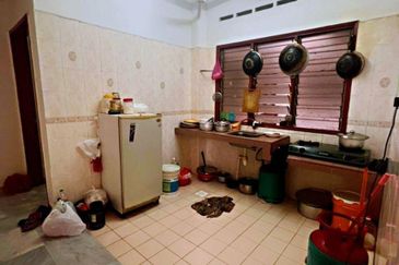 Subang Perdana Goodyear Court 10