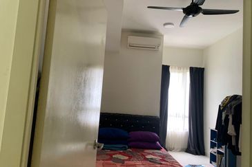 Pandora @ Tropicana Metropark