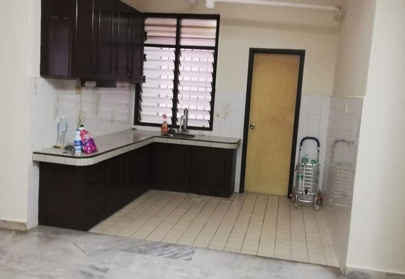 Subang Perdana Goodyear Court 8