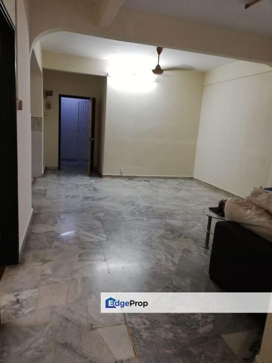 Subang Perdana Goodyear Court 8, Selangor, USJ