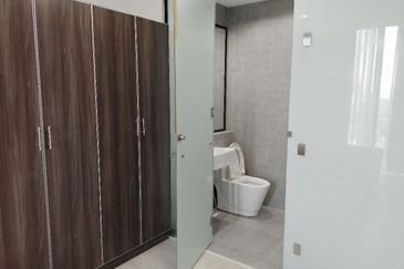 The Square @ One City