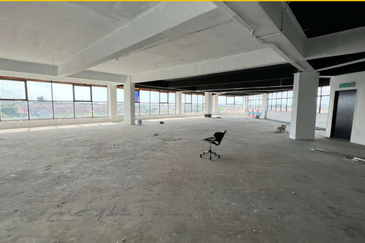 Taipan Business Centre, USJ 10