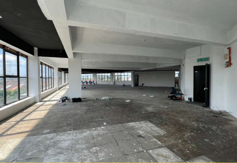 Taipan Business Centre, USJ 10