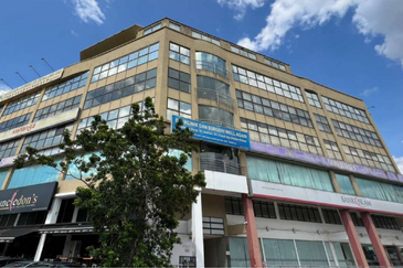 Taipan Business Centre, USJ 10