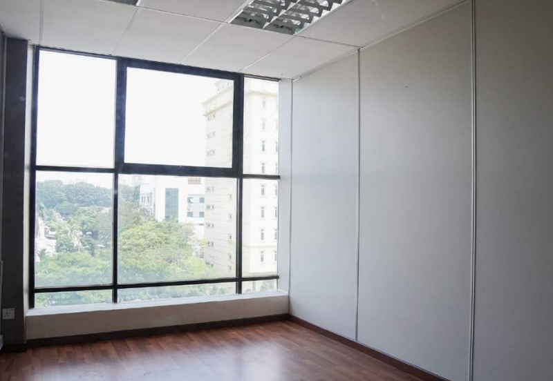 Taipan Business Centre, USJ 10