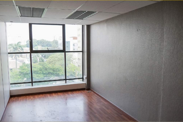 Taipan Business Centre, USJ 10