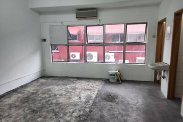 Pusat Perdagangan Seri Kembangan