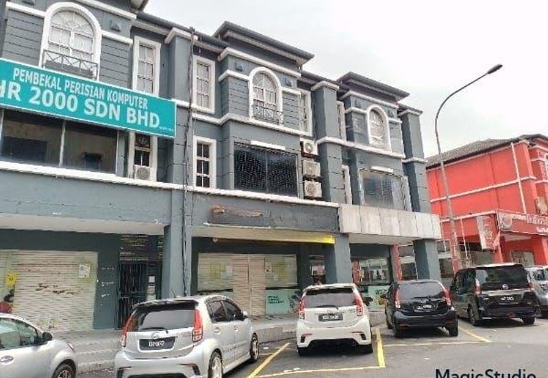 Taipan Business Centre, USJ 10