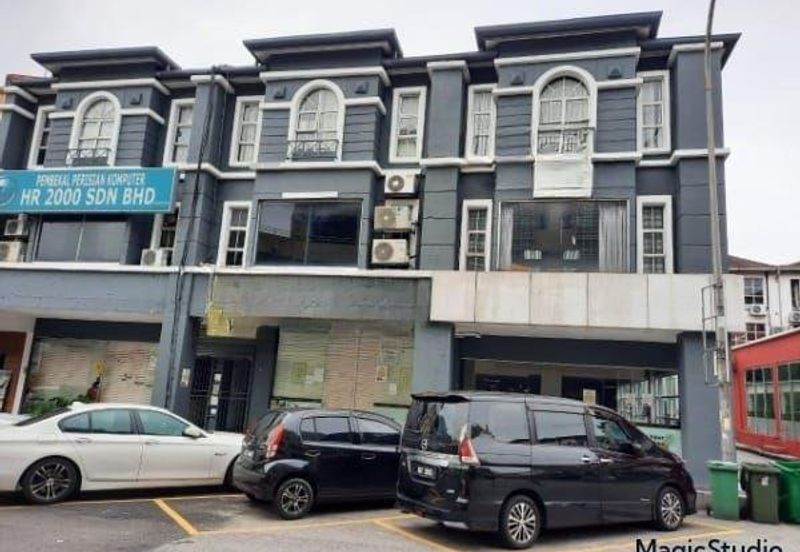 Taipan Business Centre, USJ 10