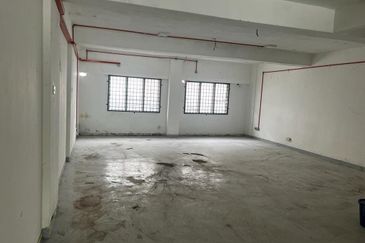 Taipan Business Centre, USJ 10