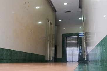 Taipan Business Centre, USJ 10