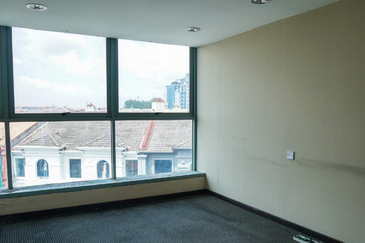 Taipan Business Centre, USJ 10