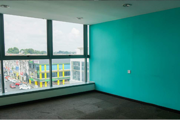 Taipan Business Centre, USJ 10