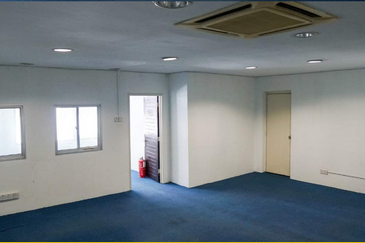 Taipan Business Centre, USJ 10