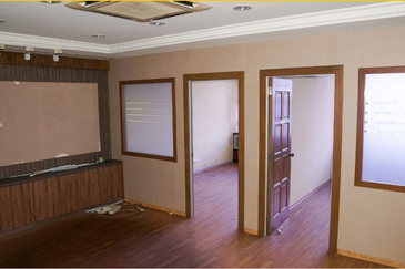 Taipan Business Centre, USJ 10