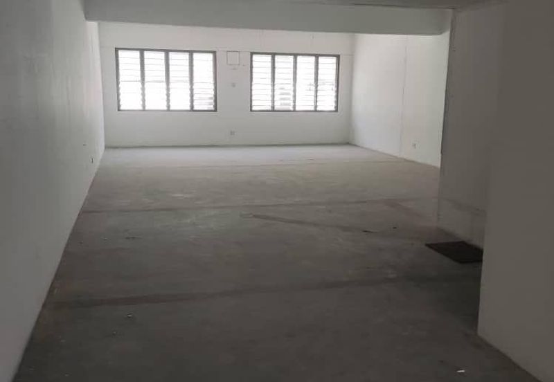 Taipan Business Centre, USJ 10