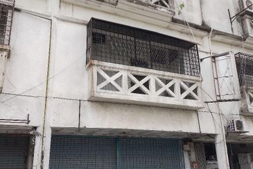 Taman Kinrara Seksyen 1