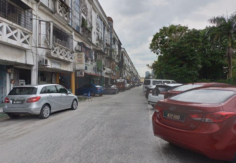 Taman Kinrara Seksyen 1