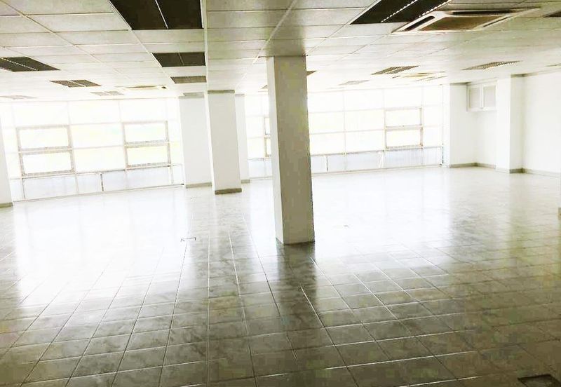 Taipan Business Centre, USJ 10