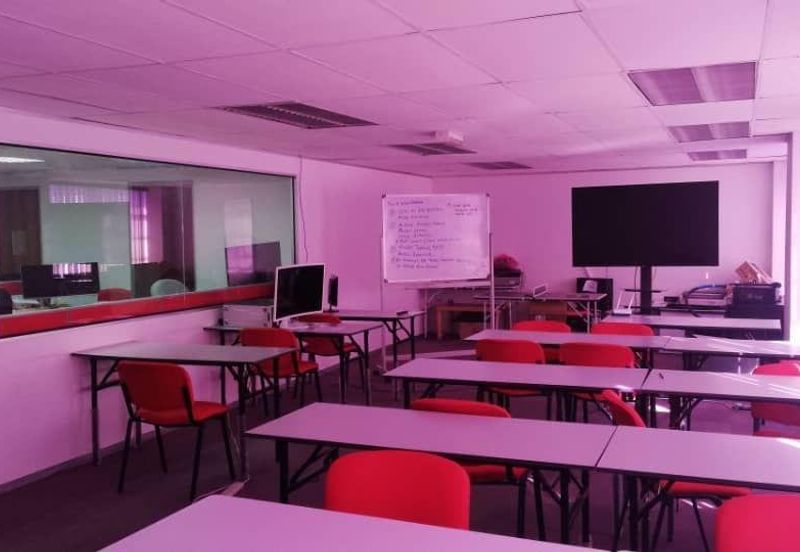 Taipan Business Centre, USJ 10