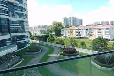 AraGreens Residences