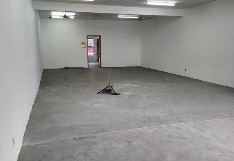 Pusat Perdagangan Seri Kembangan