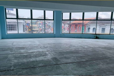 Taipan Business Centre, USJ 10