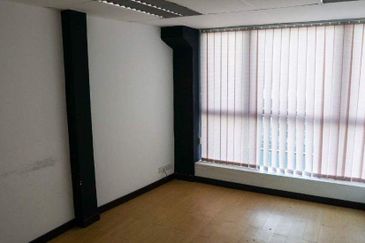 Taipan Business Centre, USJ 10