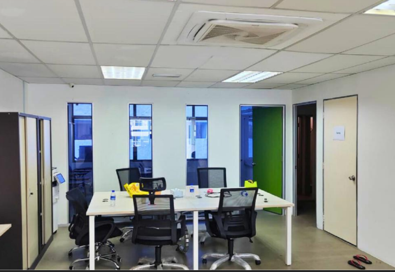 Taipan Business Centre, USJ 10