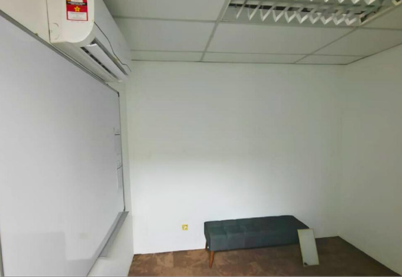 Taipan Business Centre, USJ 10