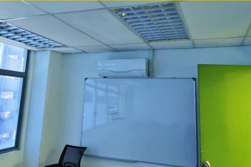 Taipan Business Centre, USJ 10