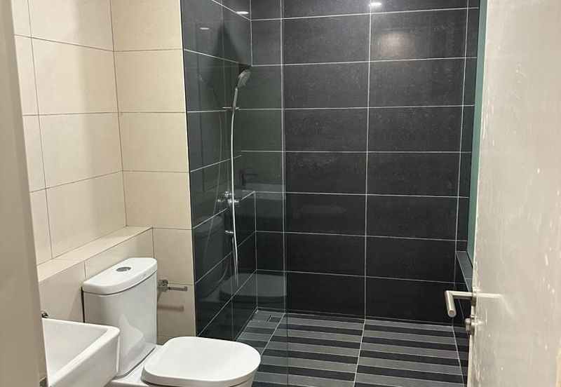 Paloma @ Tropicana Metropark