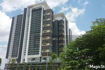 Pandora @ Tropicana Metropark