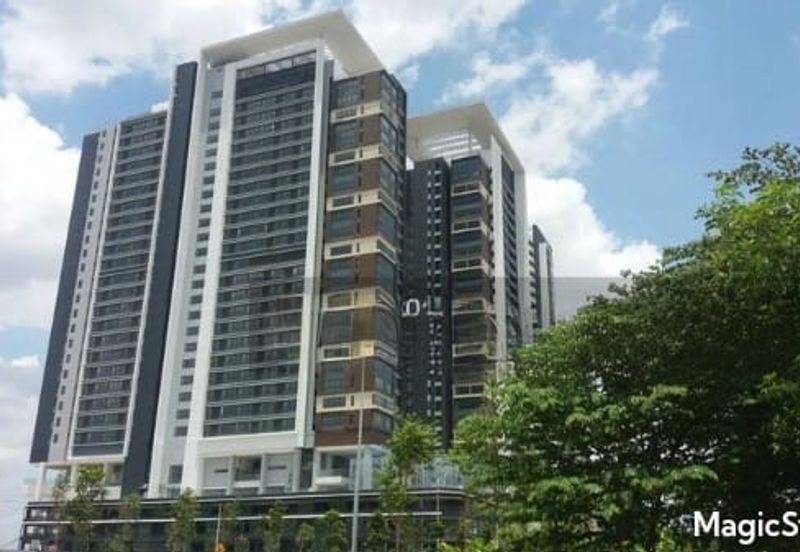 Pandora @ Tropicana Metropark