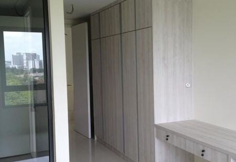 Pandora @ Tropicana Metropark