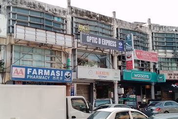 Taipan Business Centre, USJ 10