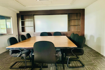 Taipan Business Centre, USJ 10