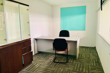 Taipan Business Centre, USJ 10