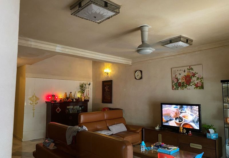 Jalan Putra Indah 9/15