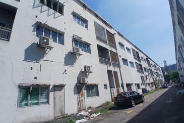 Kemuning Utama Commercial Centre