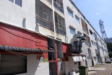 Kemuning Utama Commercial Centre