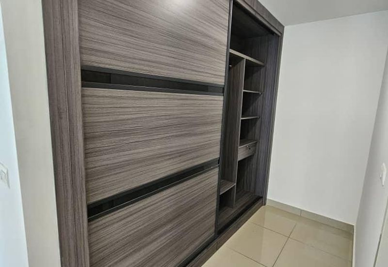 Paloma @ Tropicana Metropark