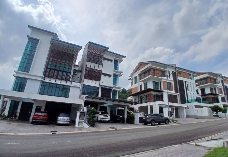 Kingsley Hills @ Putra Heights